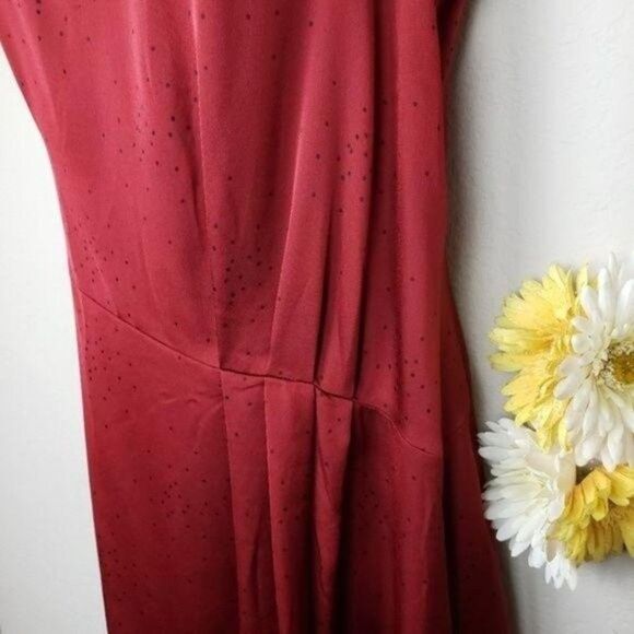 August 1 Eight v-neck asymmetrical tuck satin dress size medium - Picture 13 of 15